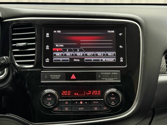 2019 Mitsubishi Outlander III Рестайлинг 3, белый - вид 23