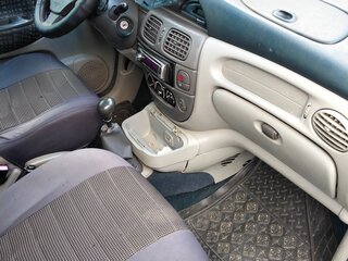 2000 Renault Scenic I Рестайлинг, серебристый, 175000 рублей, вид 2