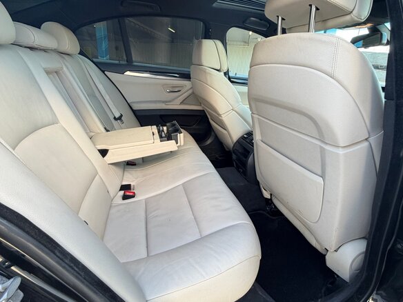 2011 BMW 5 серии 530d xDrive VI (F10/F11/F07), чёрный, 1650000 рублей - вид 17