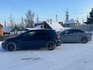 2014 Volkswagen Golf VII, синий, 1350000 рублей, вид 3