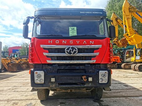 2021 IVECO-Hongyan 8x4 (CQ3406), красный, 2590000 рублей, вид 4
