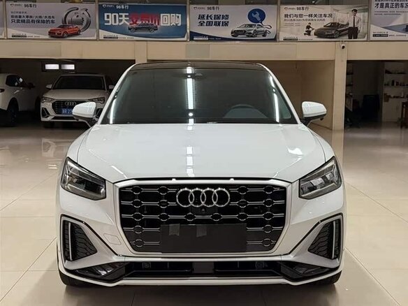 2022 Audi Q2 L 35 TFSI I Рестайлинг, белый, 2170000 рублей - вид 1