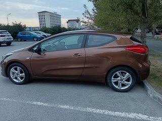 2016 Kia Ceed II Рестайлинг, коричневый, 1500000 рублей, вид 5