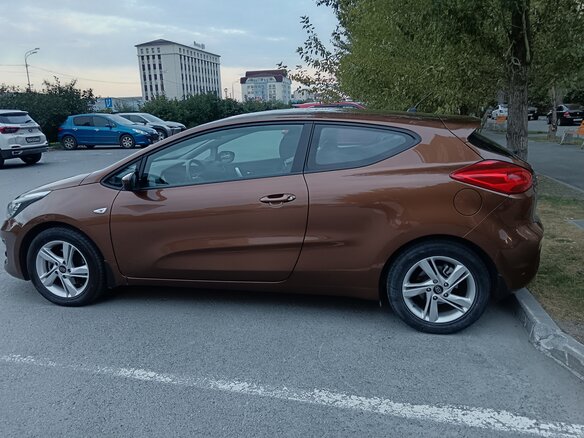 2016 Kia Ceed II Рестайлинг, коричневый - вид 4