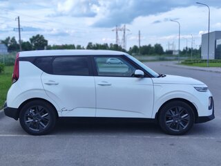 2019 Kia Soul III, белый, 1570000 рублей, вид 3