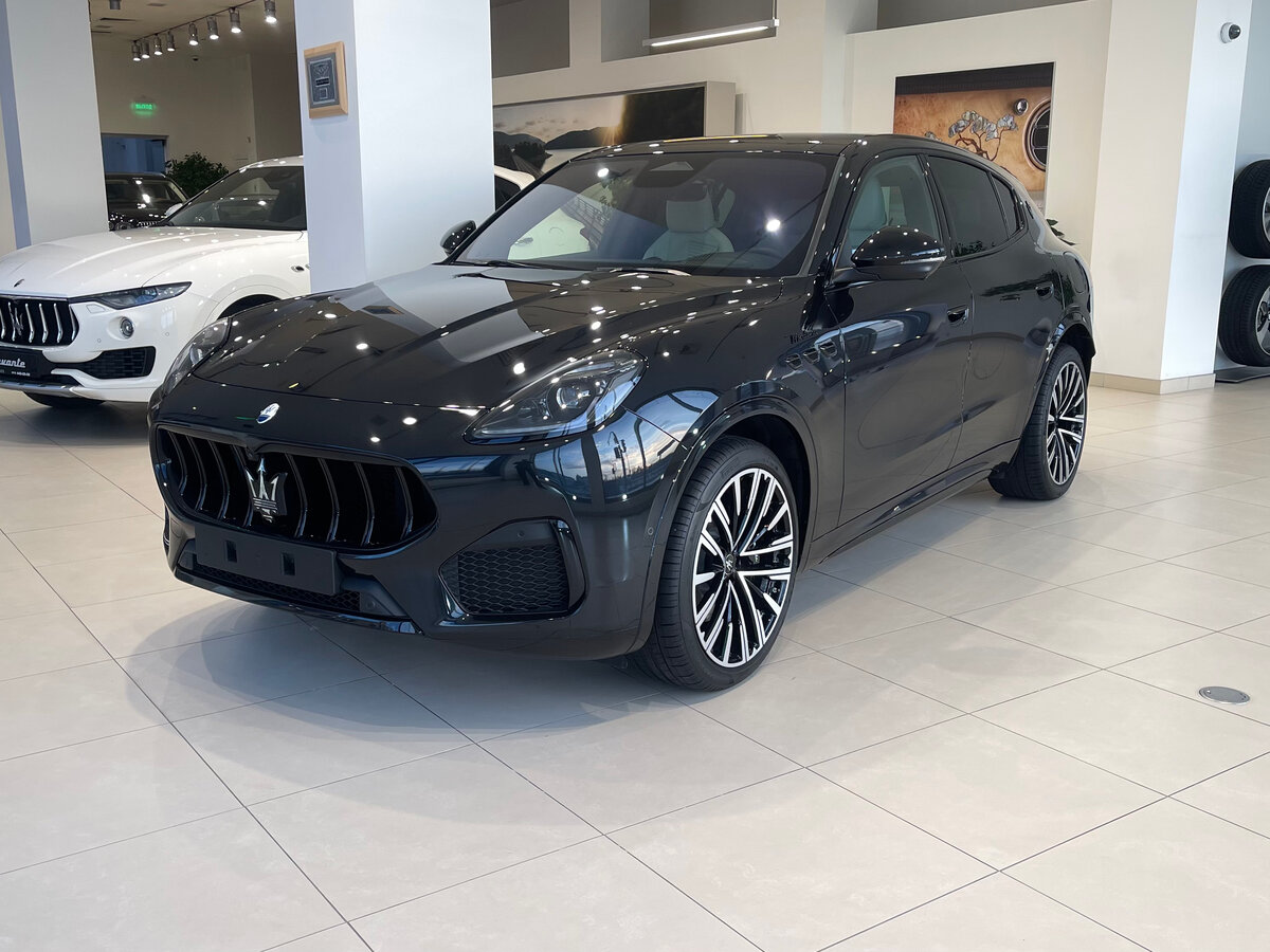 Открыть фотографии: Maserati Grecale