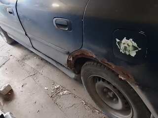 1998 Mitsubishi Carisma I, синий, 120000 рублей, вид 2