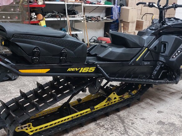2017 BRP Ski-Doo Summit 850, чёрный, 1050000 рублей - вид 4