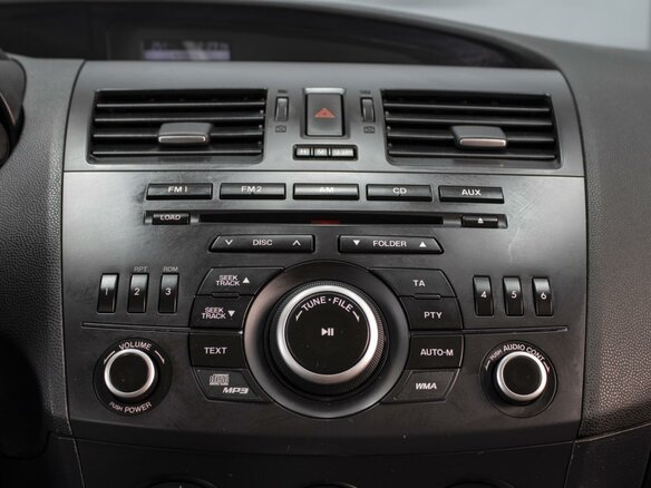 2013 Mazda 3 II (BL) Рестайлинг, белый - вид 13