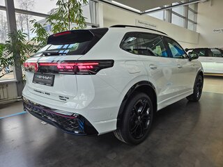 2026 Volkswagen Tiguan L Pro III (China Market), белый, 4998000 рублей, вид 4
