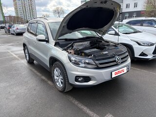 2015 Volkswagen Tiguan I Рестайлинг, золотистый, 2080000 рублей, вид 3