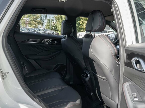 2026 Geely Coolray I Рестайлинг 2, белый, 2774990 рублей - вид 17