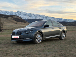 2018 Skoda Superb III, серый, 1850000 рублей, вид 3