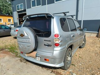 2005 Chevrolet Niva I, серебристый, 380000 рублей, вид 4