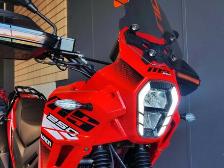 2026 Loncin MS250, красный, 179900 рублей, вид 4