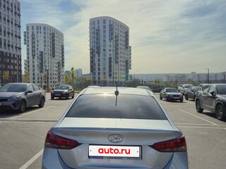 2017 Hyundai Solaris II, серый, 1200000 рублей, вид 5