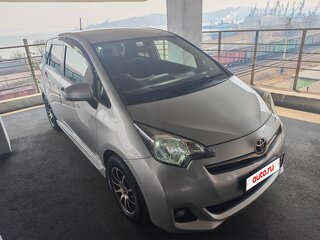 2011 Toyota Ractis II, серый, 630000 рублей, вид 2