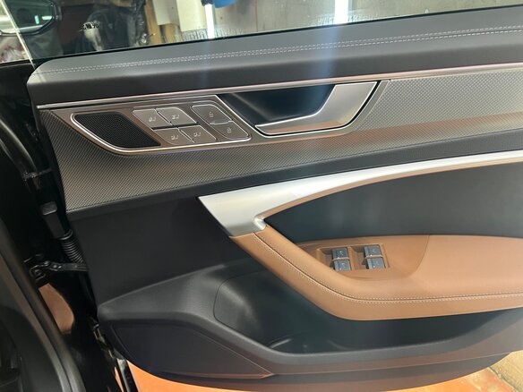 2024 Audi A7 L 45 TFSI II (4K), чёрный, 6040000 рублей - вид 21