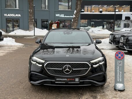 2026 Mercedes-Benz E-Класс 300 VI (W214, S214), чёрный, 7810000 рублей, вид 2