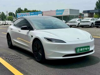 2024 Tesla Model 3 Long Range RWD I Рестайлинг, белый, 5490000 рублей, вид 4