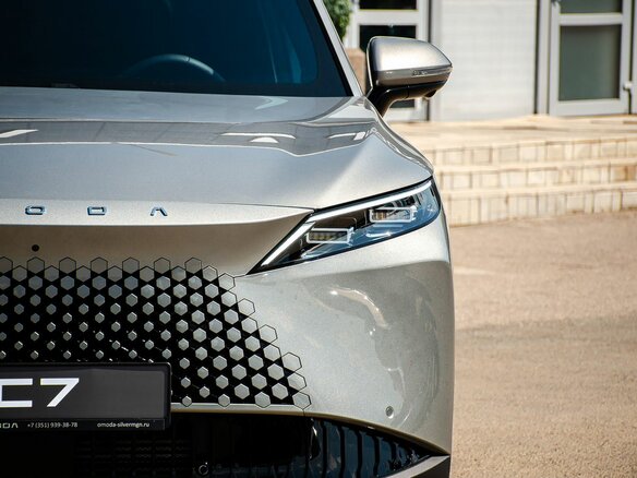 2026 Omoda C7, серебристый, 3464010 рублей - вид 9
