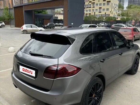 2010 Porsche Cayenne S II (958), серый, 1300000 рублей - вид 9