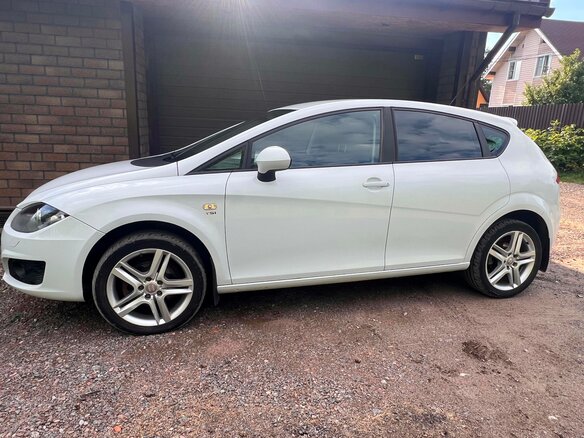 2012 SEAT Leon II Рестайлинг, белый, 900000 рублей - вид 4