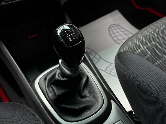 2013 Kia Rio 5-speed III, белый - вид 19