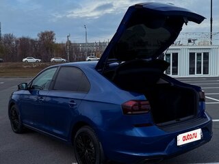 2022 Volkswagen Polo VI, синий, 1620000 рублей, вид 2