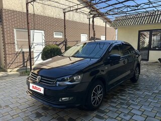 2015 Volkswagen Polo V Рестайлинг, чёрный, 850000 рублей, вид 1