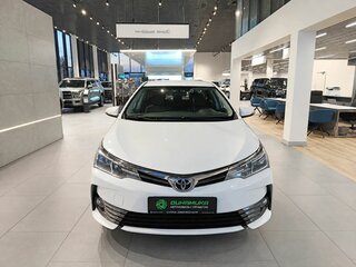 2018 Toyota Corolla XI (E160, E170, E180) Рестайлинг 1, белый, 1629000 рублей, вид 2