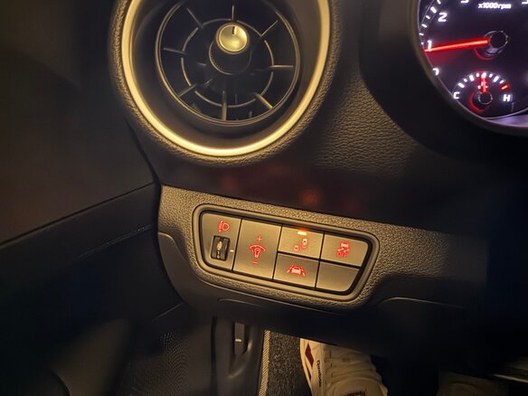 2021 Kia K3 II, белый - вид 16