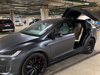 2020 Tesla Model X Performance I, серый, 7200000 рублей, вид 4