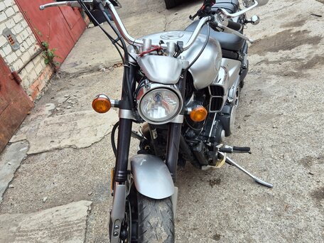2002 Yamaha XV 1700 Warrior, серебристый, 570000 рублей, вид 1