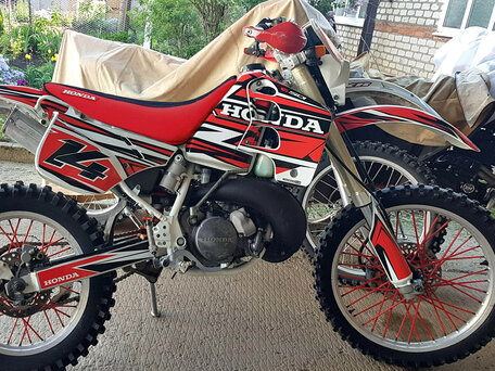 1991 Honda CRM 250, красный, 265000 рублей, вид 2
