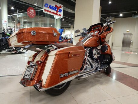 2013 Harley-Davidson Road Glide, оранжевый, 1300000 рублей, вид 4