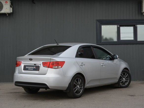 2009 Kia Cerato 5-speed II, серебристый, 849999 рублей - вид 8