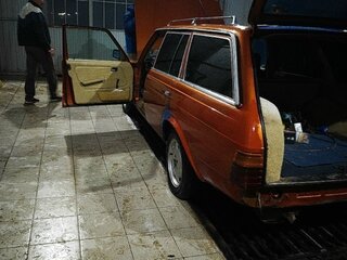 1985 Mercedes-Benz W123 230 4-speed, оранжевый, 279999 рублей, вид 2