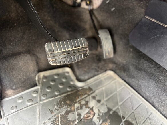 2011 Mitsubishi Pajero IV, серебристый - вид 17