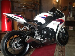 2013 Honda CBR 1000 RR/RA Fireblade, белый, 1060000 рублей, вид 1