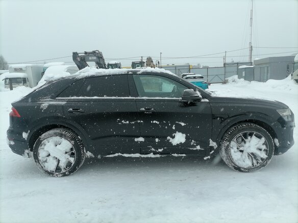 2023 Audi Q8 50 TDI I (4M), чёрный - вид 3