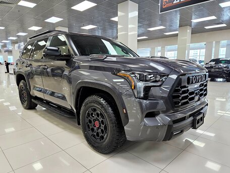 2026 Toyota Sequoia III, серый, 15590000 рублей, вид 3