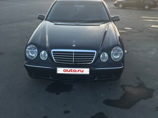 2002 Mercedes-Benz E-Класс 320 II (W210, S210) Рестайлинг, чёрный, 1800000 рублей, вид 1