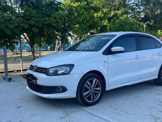 2013 Volkswagen Polo V, белый, 670000 рублей, вид 1