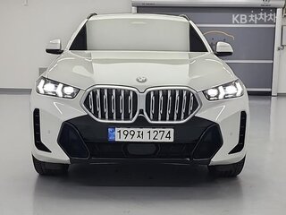 2024 BMW X6 40i III (G06) Рестайлинг, белый, 10750010 рублей, вид 2