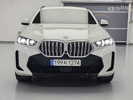 2024 BMW X6 40i III (G06) Рестайлинг, белый, 10750010 рублей, вид 2