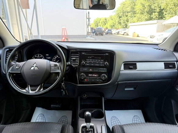 2015 Mitsubishi Outlander III Рестайлинг 2, серый - вид 12