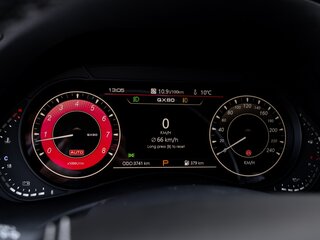 2018 Infiniti QX80 I Рестайлинг 2, белый, 5600000 рублей, вид 3