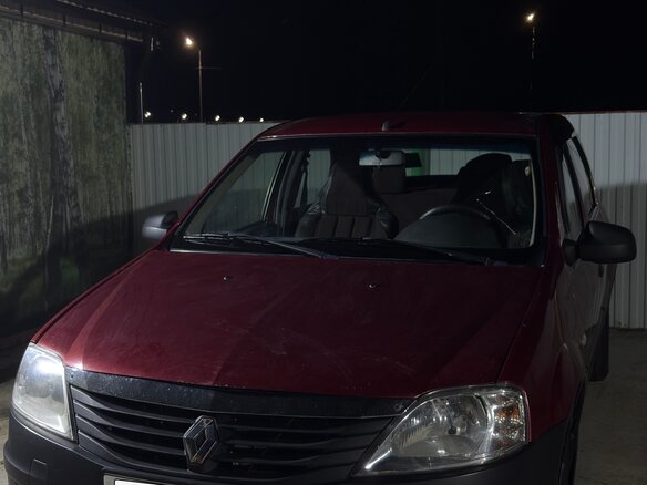 2010 Renault Logan I Рестайлинг, красный, 380000 рублей