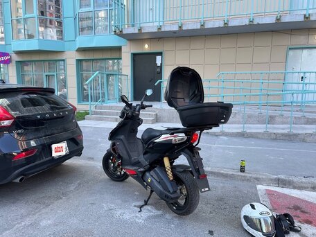 2018 Aprilia SR 50 R, красный, 170000 рублей, вид 2